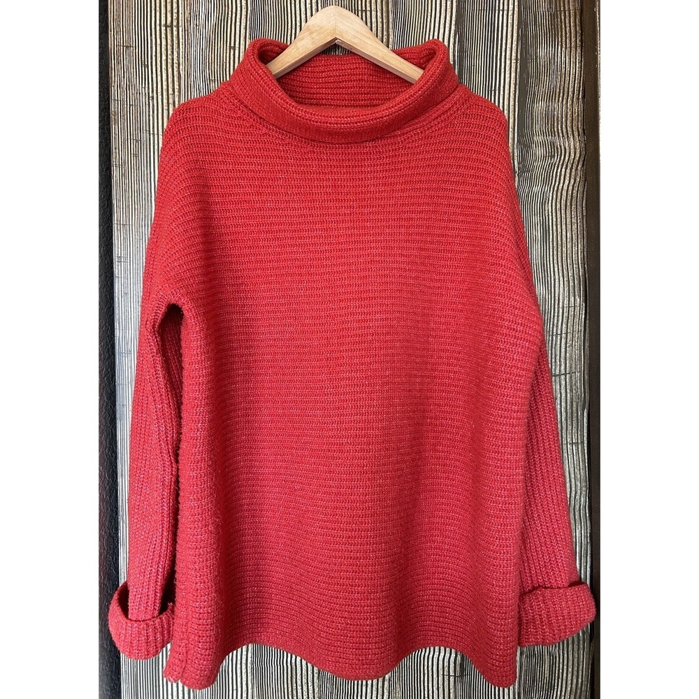 Anthropologie Pilcro Oversized Soft Boxy Red Knit Sweater Sz MP Capsule Minimal